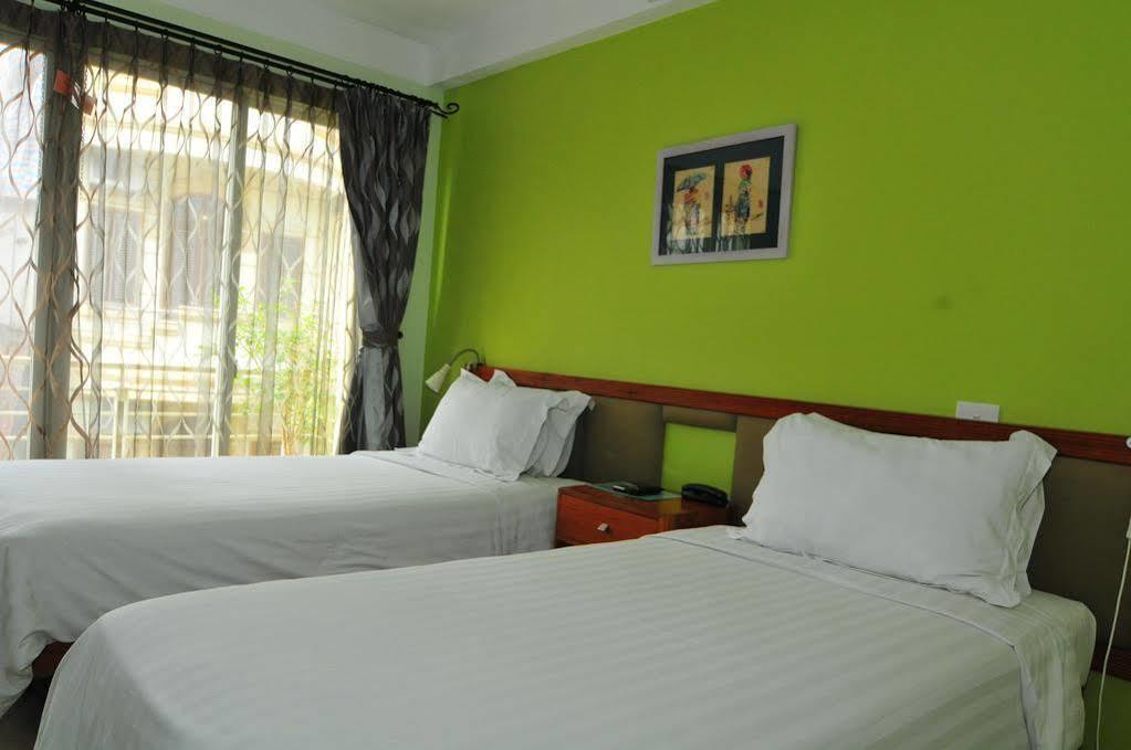 Iris Boutique Hotel Hanoi Exterior photo
