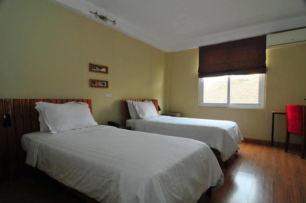 Iris Boutique Hotel Hanoi Exterior photo