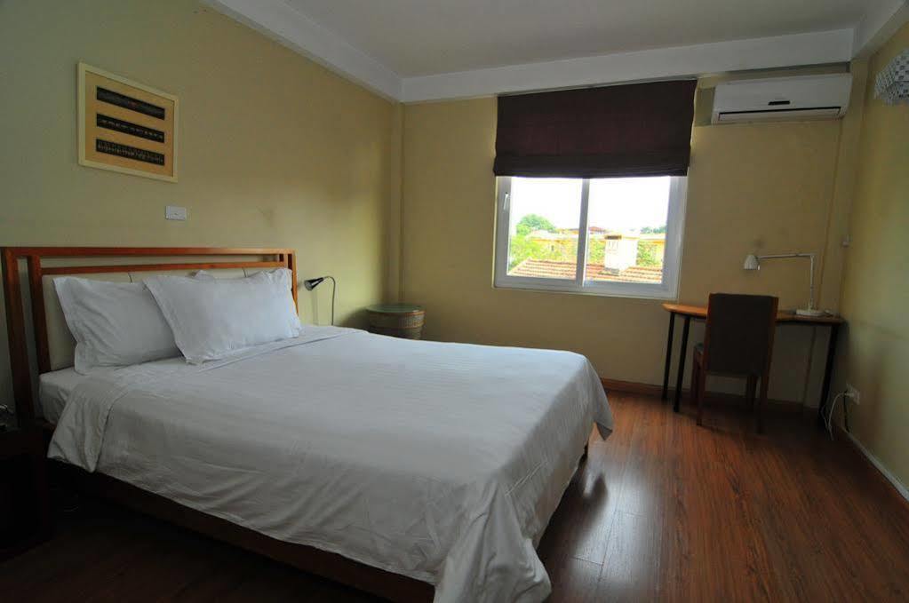 Iris Boutique Hotel Hanoi Exterior photo
