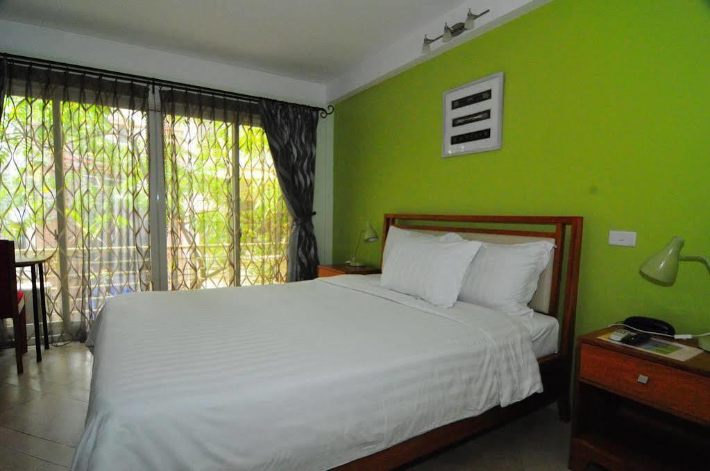 Iris Boutique Hotel Hanoi Exterior photo