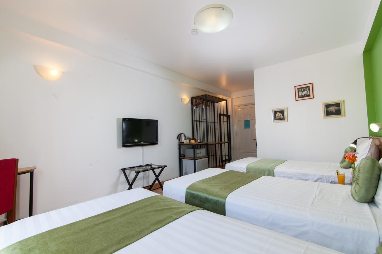 Iris Boutique Hotel Hanoi Exterior photo